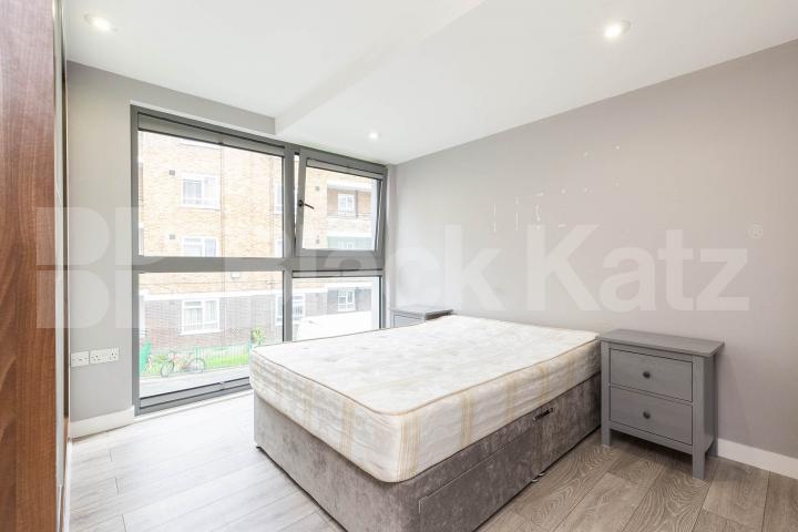 			1 Bedroom, 1 bath, 1 reception Apartment			 Mintern Street, Old Street / Shoreditch Park